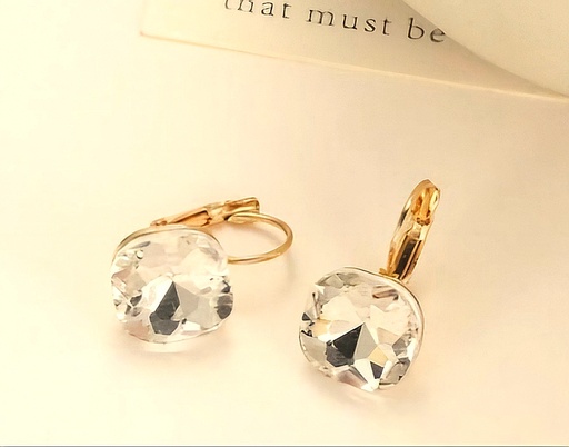 [E008] Square Fishtail White Earings